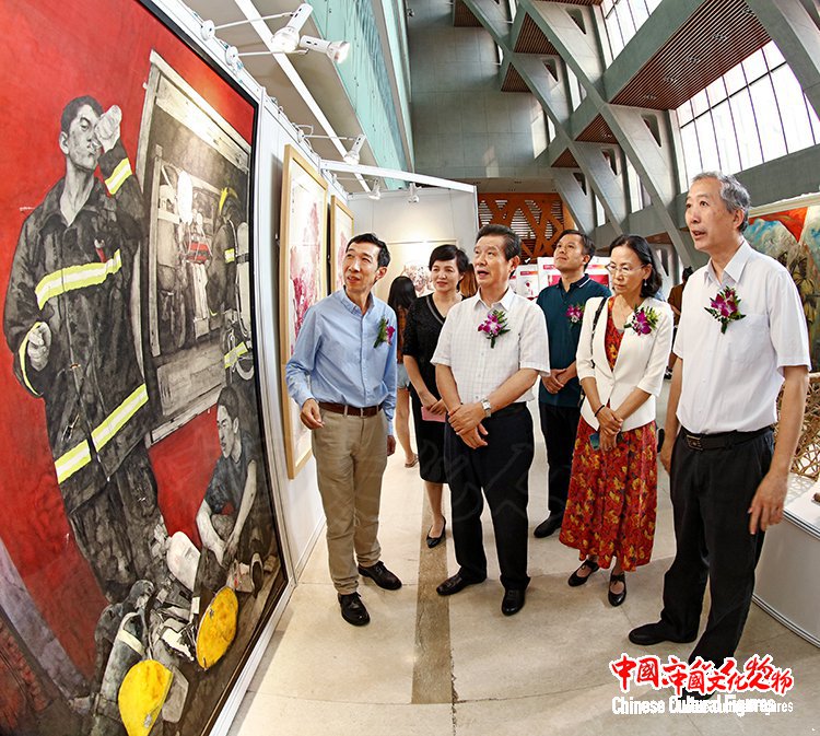 北京林业大学“礼赞新中国”绿色创新设计献礼展在京开幕